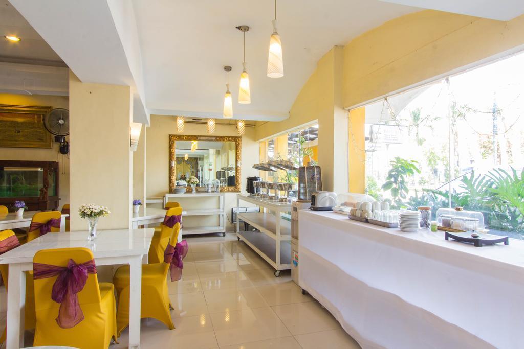 Wijaya Imperial Hotel Baturetno Экстерьер фото